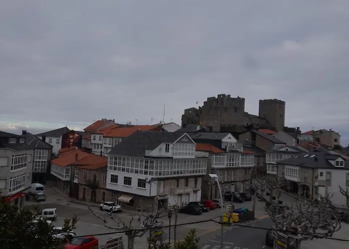 O Lar Do Rodrigo Konukevi Castro Caldelas