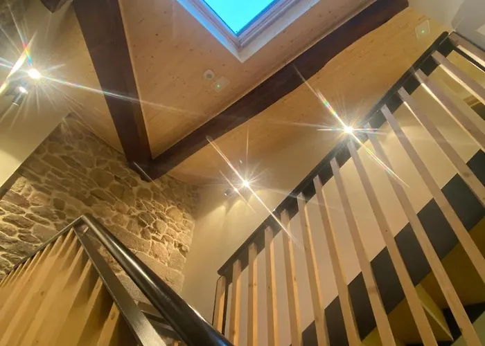 O Lar Do Rodrigo Castro Caldelas